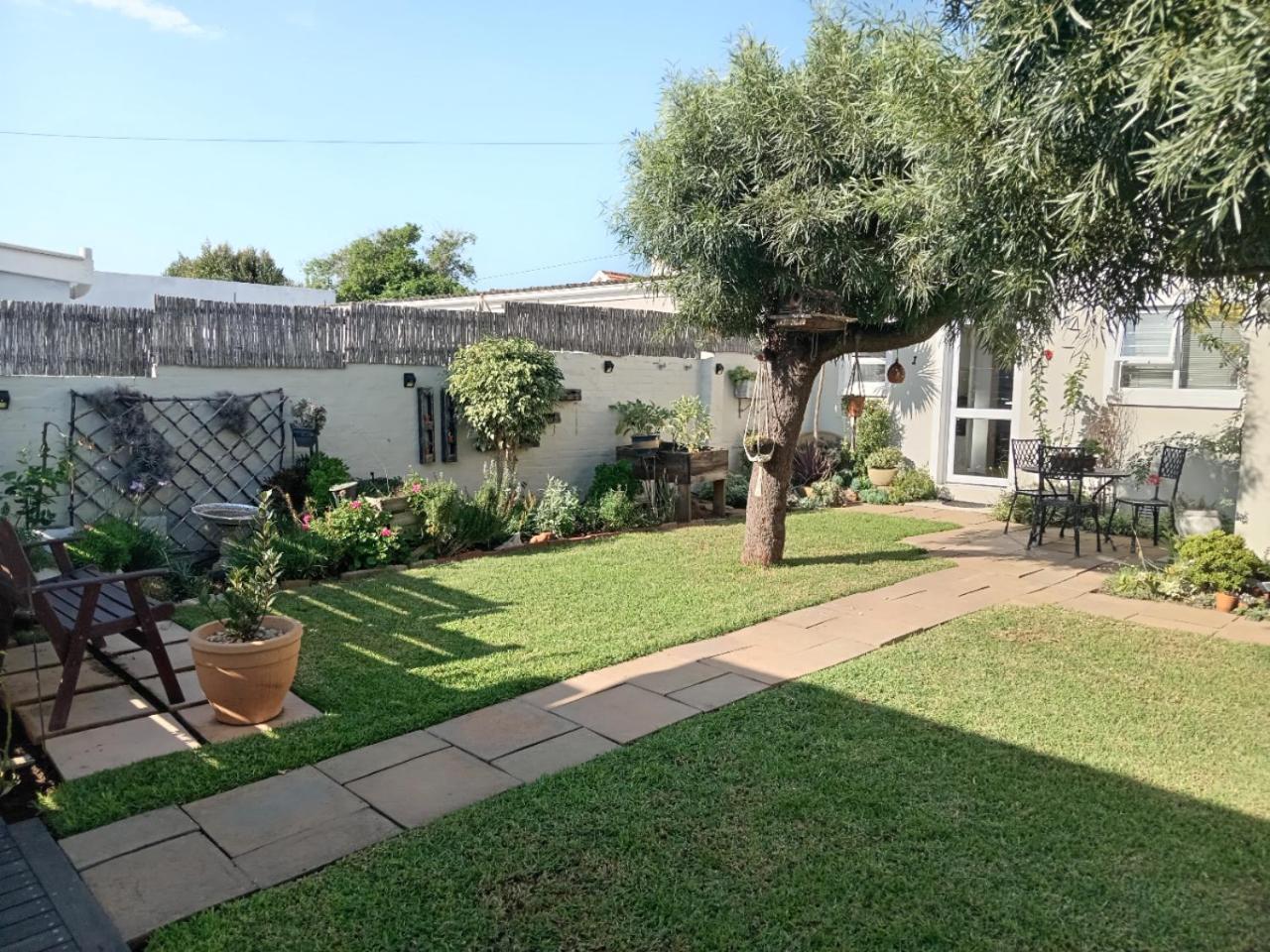 Urban Manor Bed and Breakfast Port Elizabeth Exteriör bild