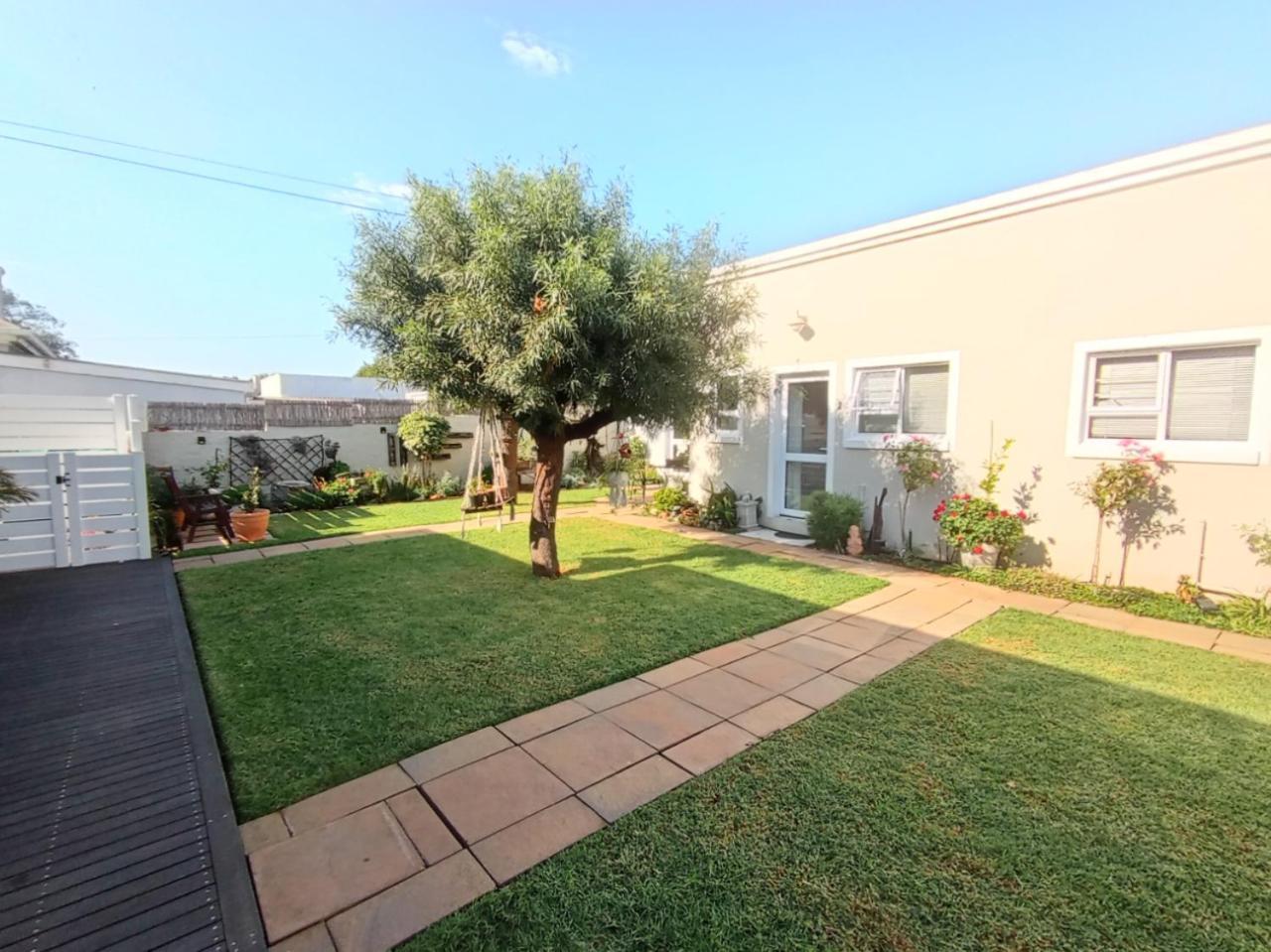 Urban Manor Bed and Breakfast Port Elizabeth Exteriör bild