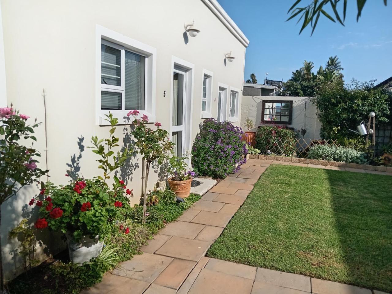 Urban Manor Bed and Breakfast Port Elizabeth Exteriör bild